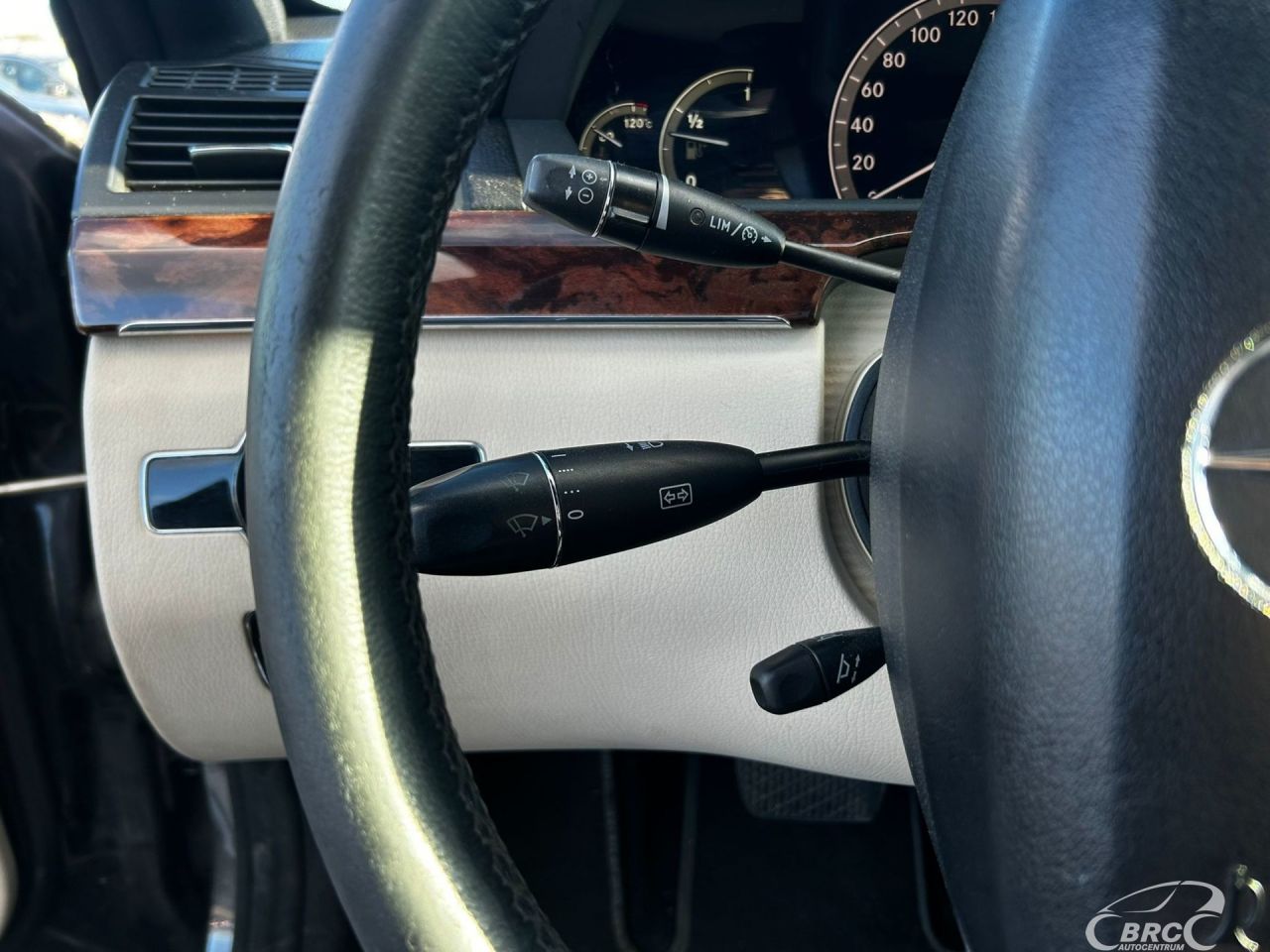 Mercedes-Benz S320 | 18