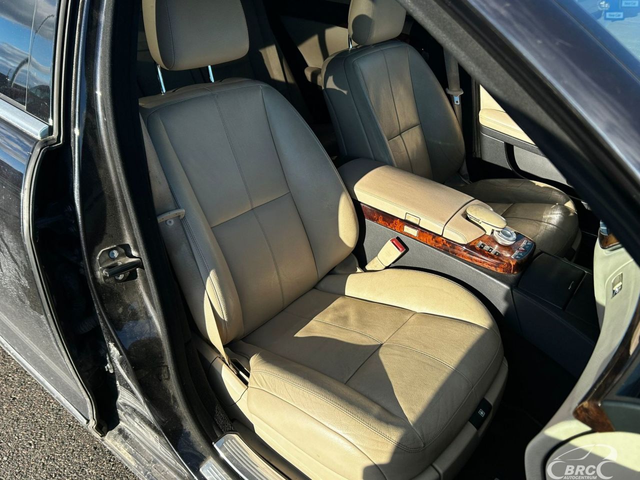 Mercedes-Benz S320 | 9