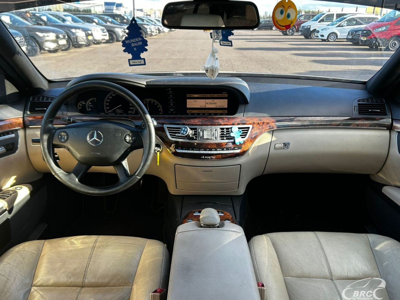 Mercedes-Benz S320 | 10