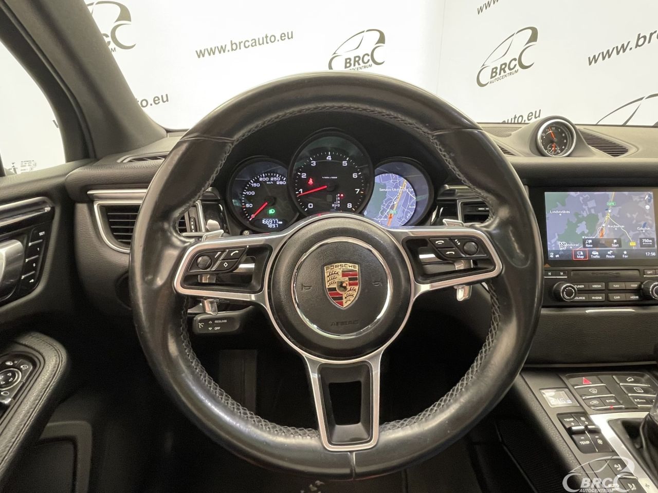 Porsche Macan | 30