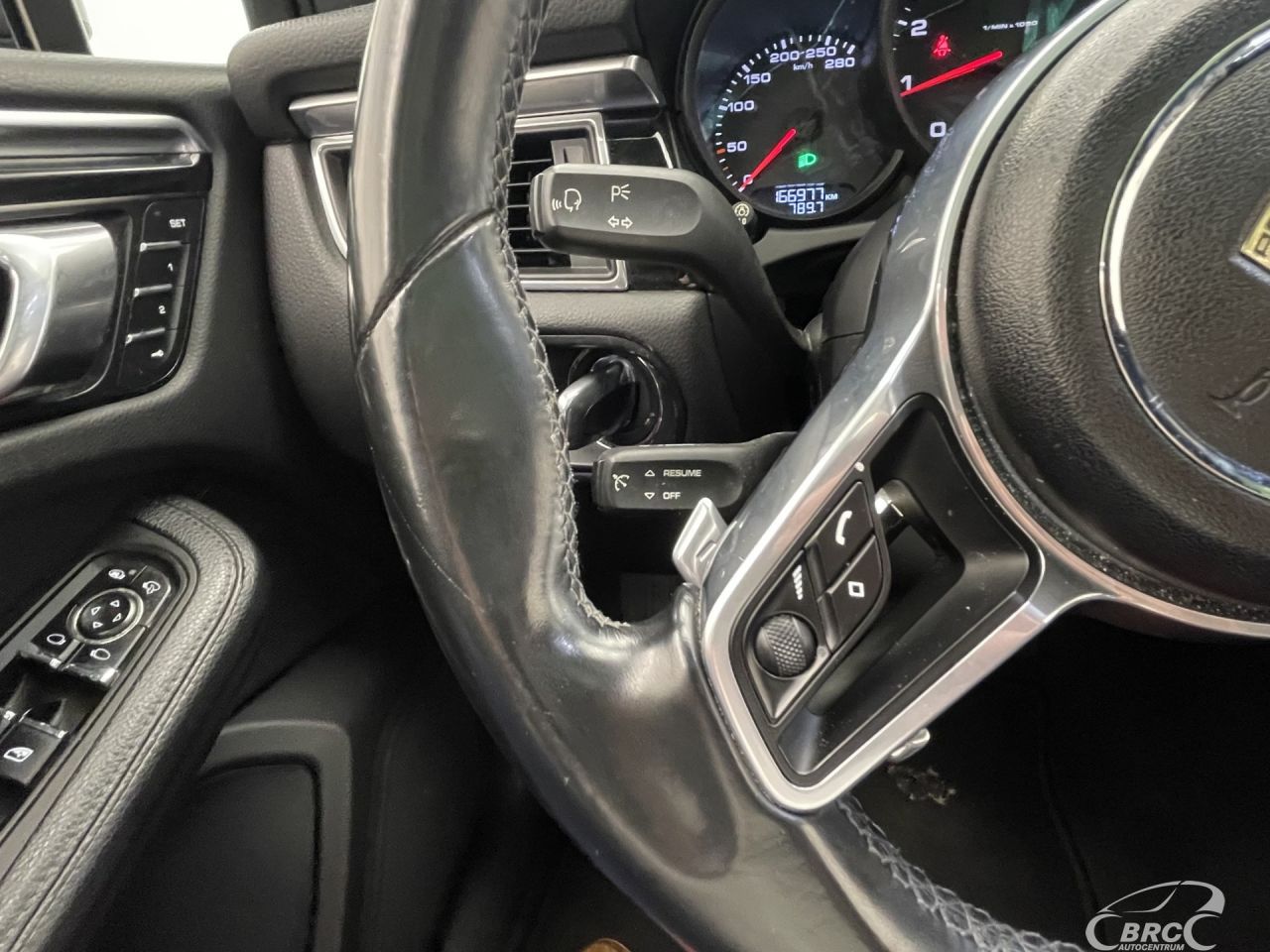 Porsche Macan | 34