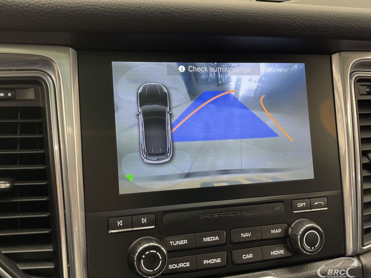 Porsche Macan | 36