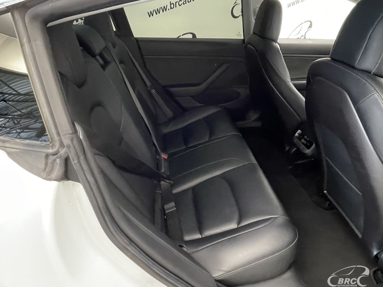 Tesla Model 3 | 10