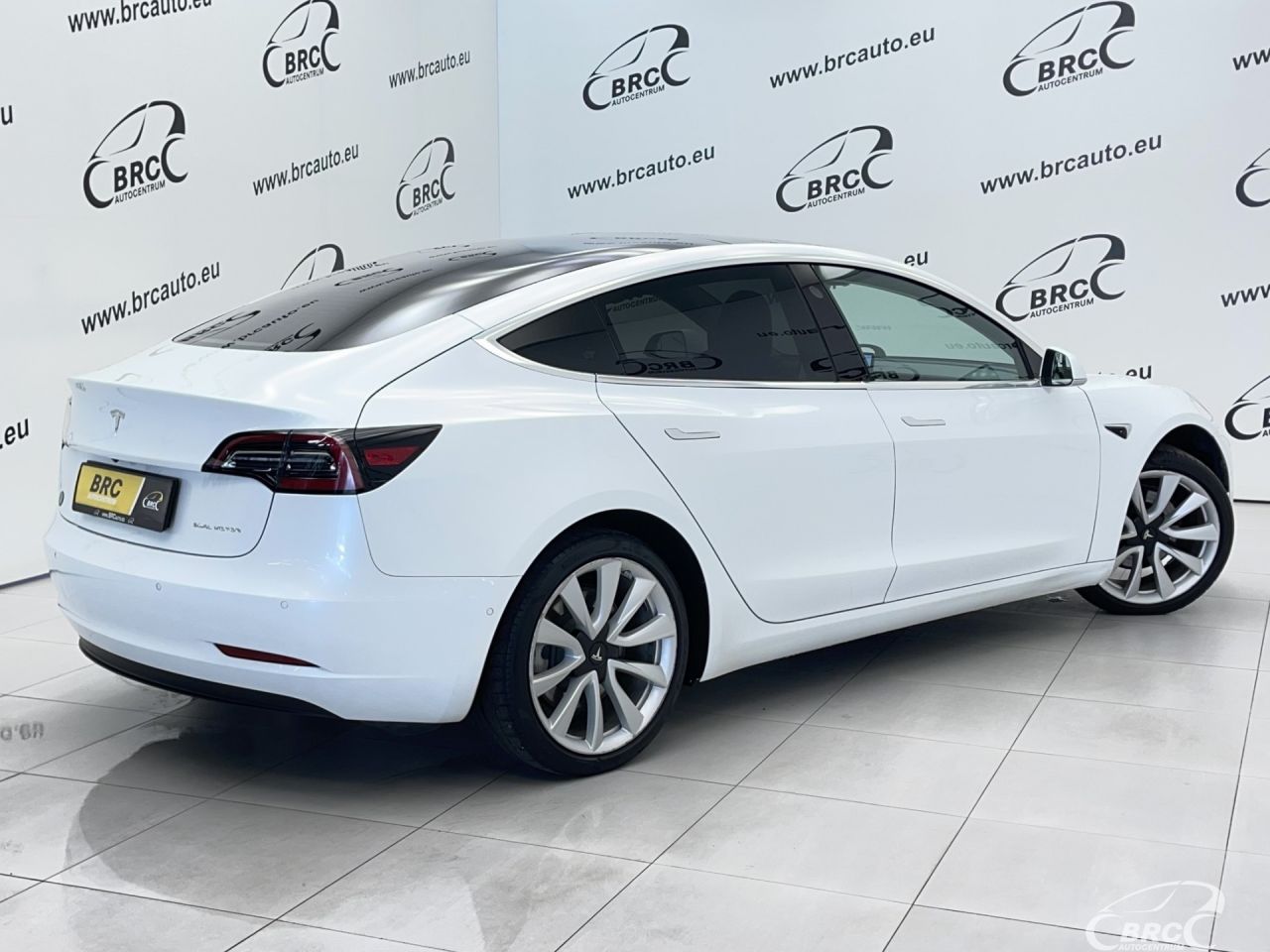 Tesla Model 3 | 1