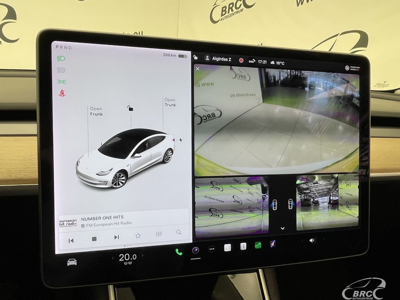 Tesla Model 3 | 32