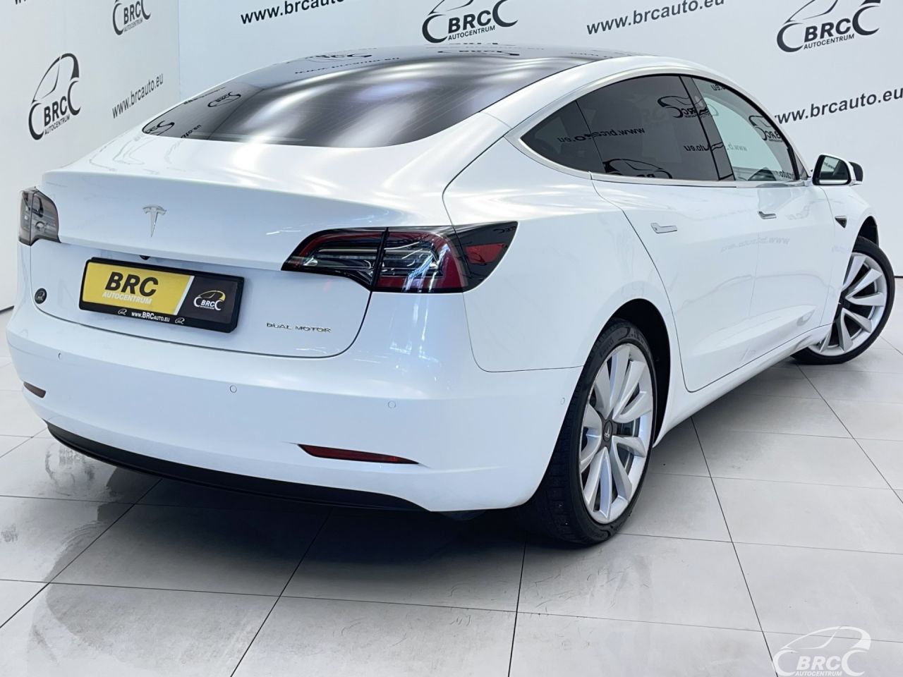 Tesla Model 3 | 39