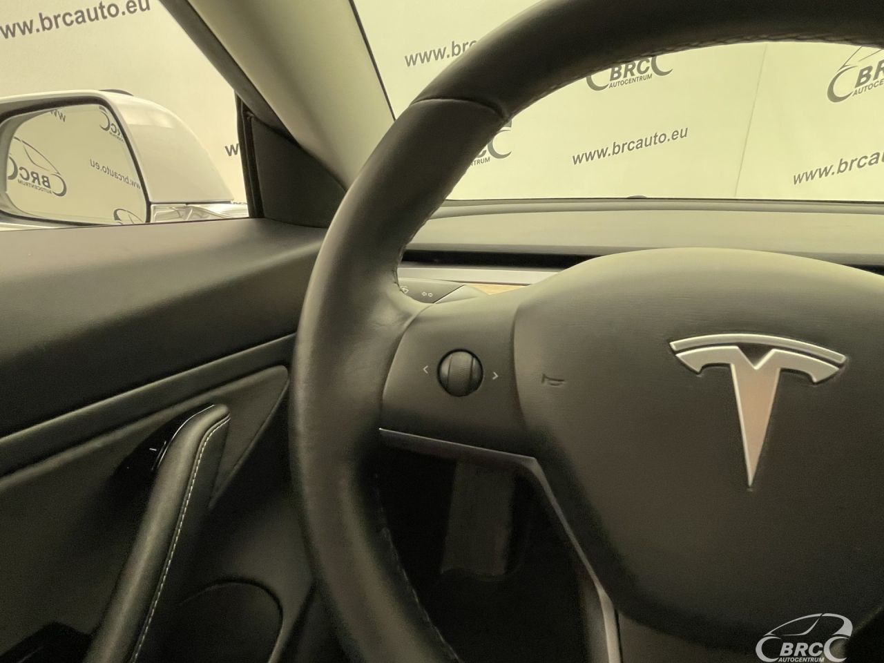 Tesla Model 3 | 25