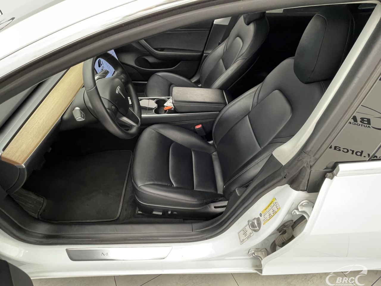 Tesla Model 3 | 17