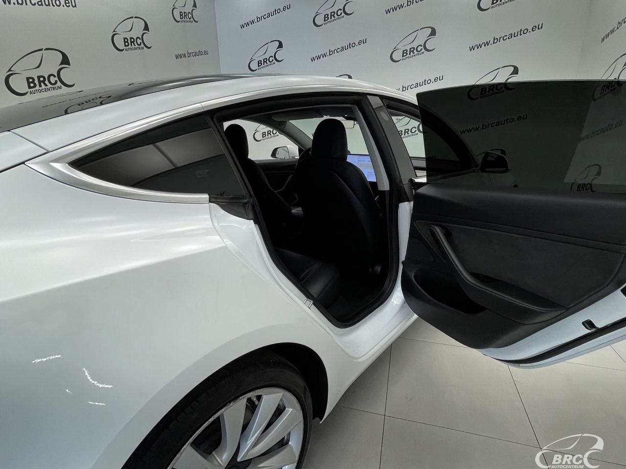 Tesla Model 3 | 12