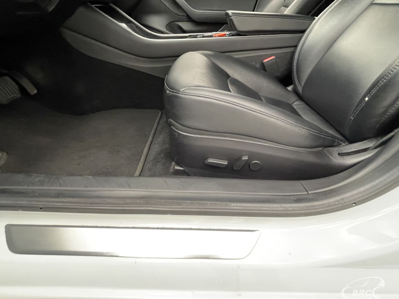 Tesla Model 3 | 18