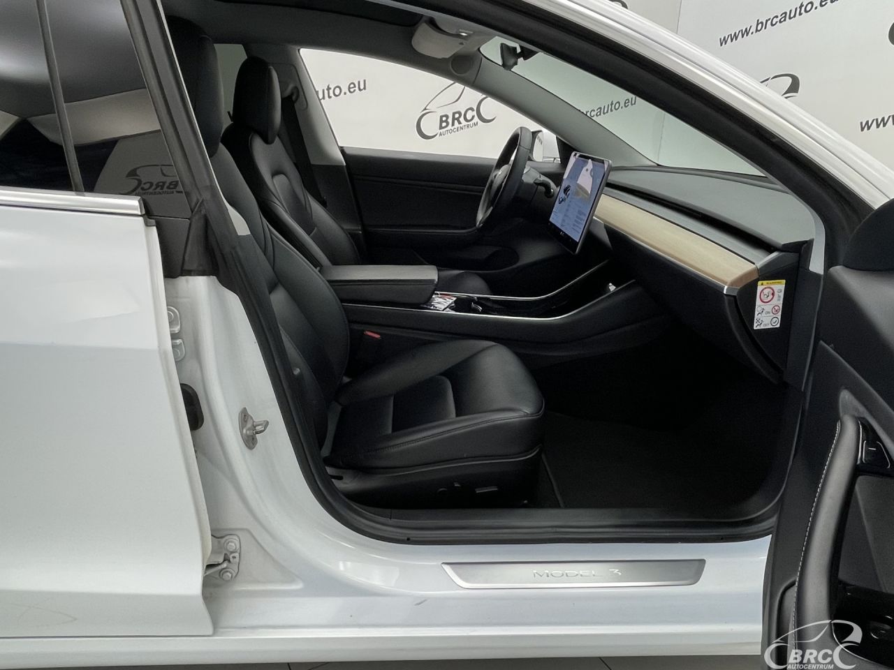 Tesla Model 3 | 3