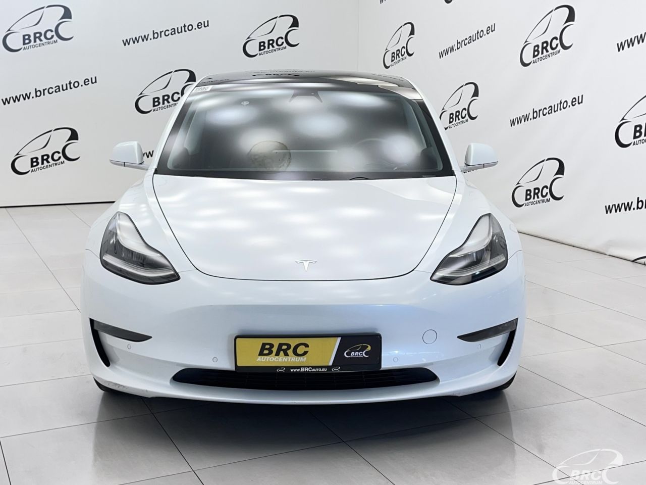 Tesla Model 3 | 40