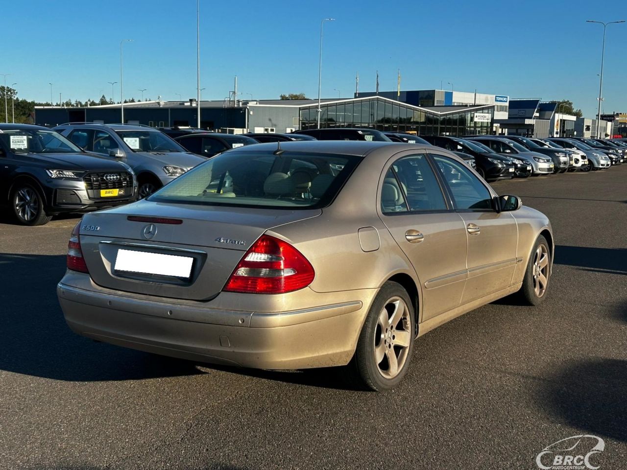 Mercedes-Benz E500 | 1