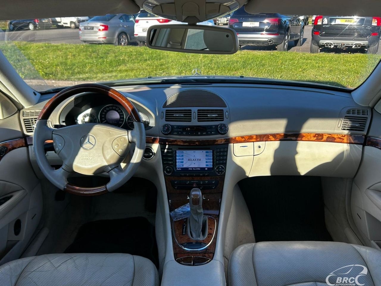Mercedes-Benz E500 | 6