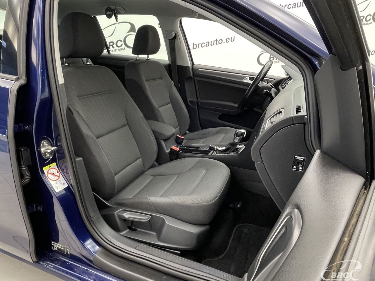 Volkswagen Golf | 6