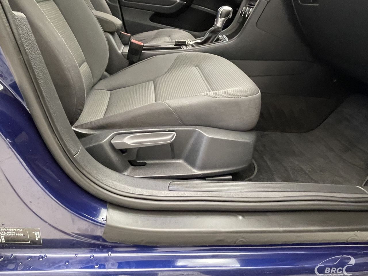 Volkswagen Golf | 5