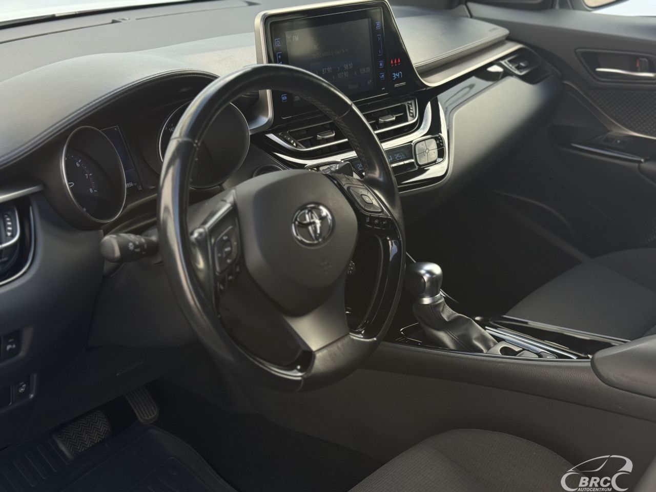Toyota C-HR | 23
