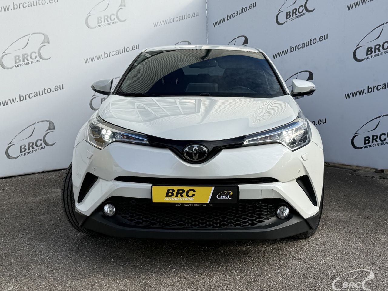 Toyota C-HR | 35