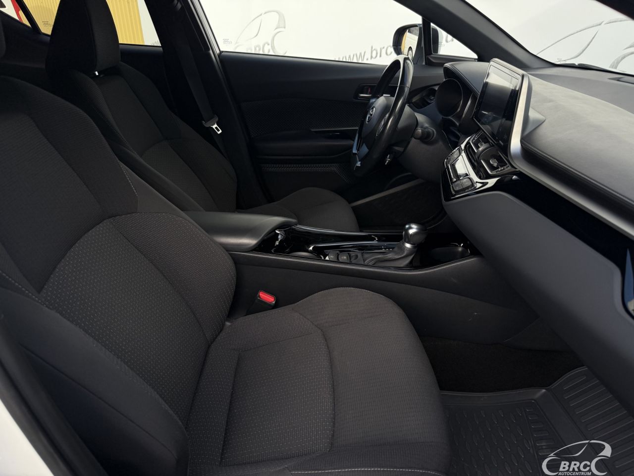 Toyota C-HR | 8