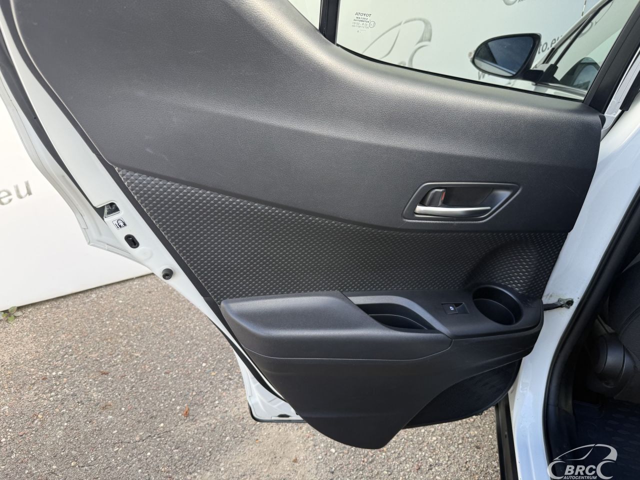 Toyota C-HR | 13