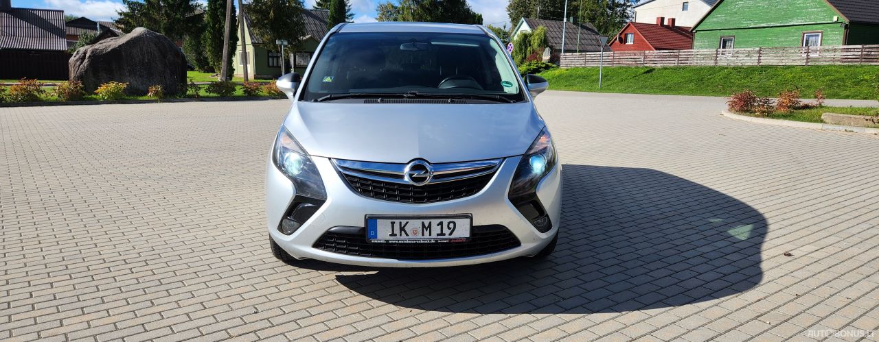 Opel Zafira tourer | 1