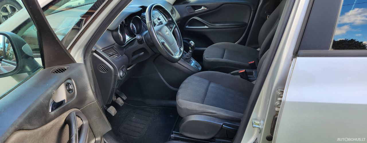 Opel Zafira tourer | 11