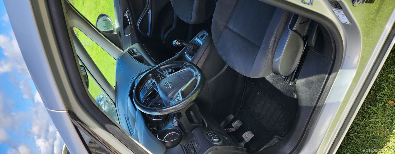 Opel Zafira tourer | 10
