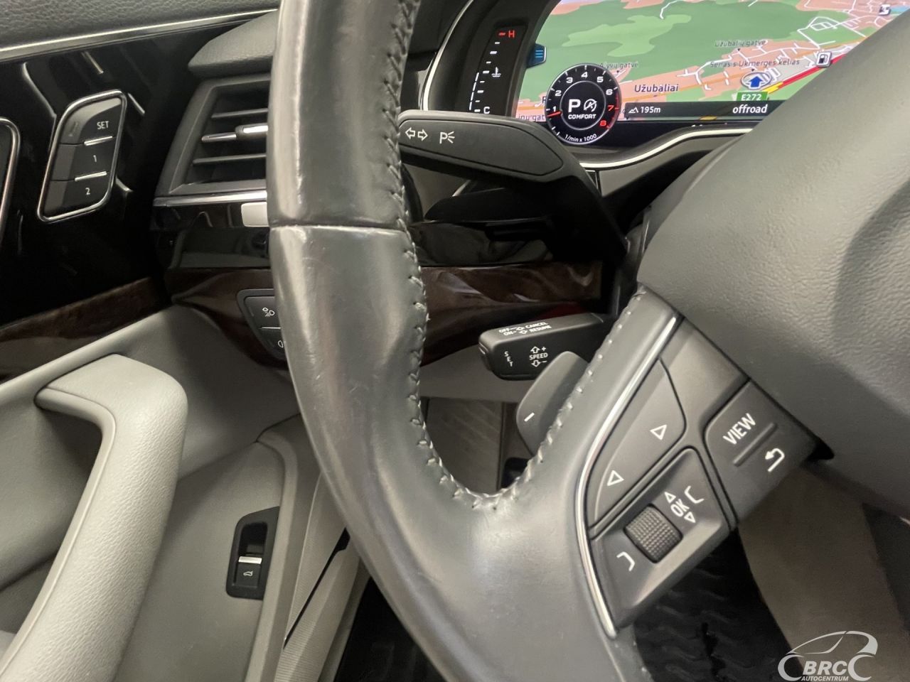 Audi Q7 | 34