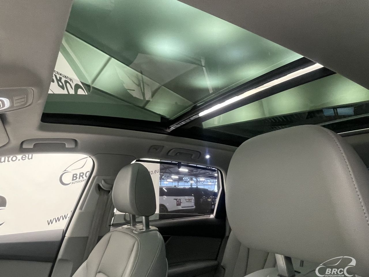 Audi Q7 | 26
