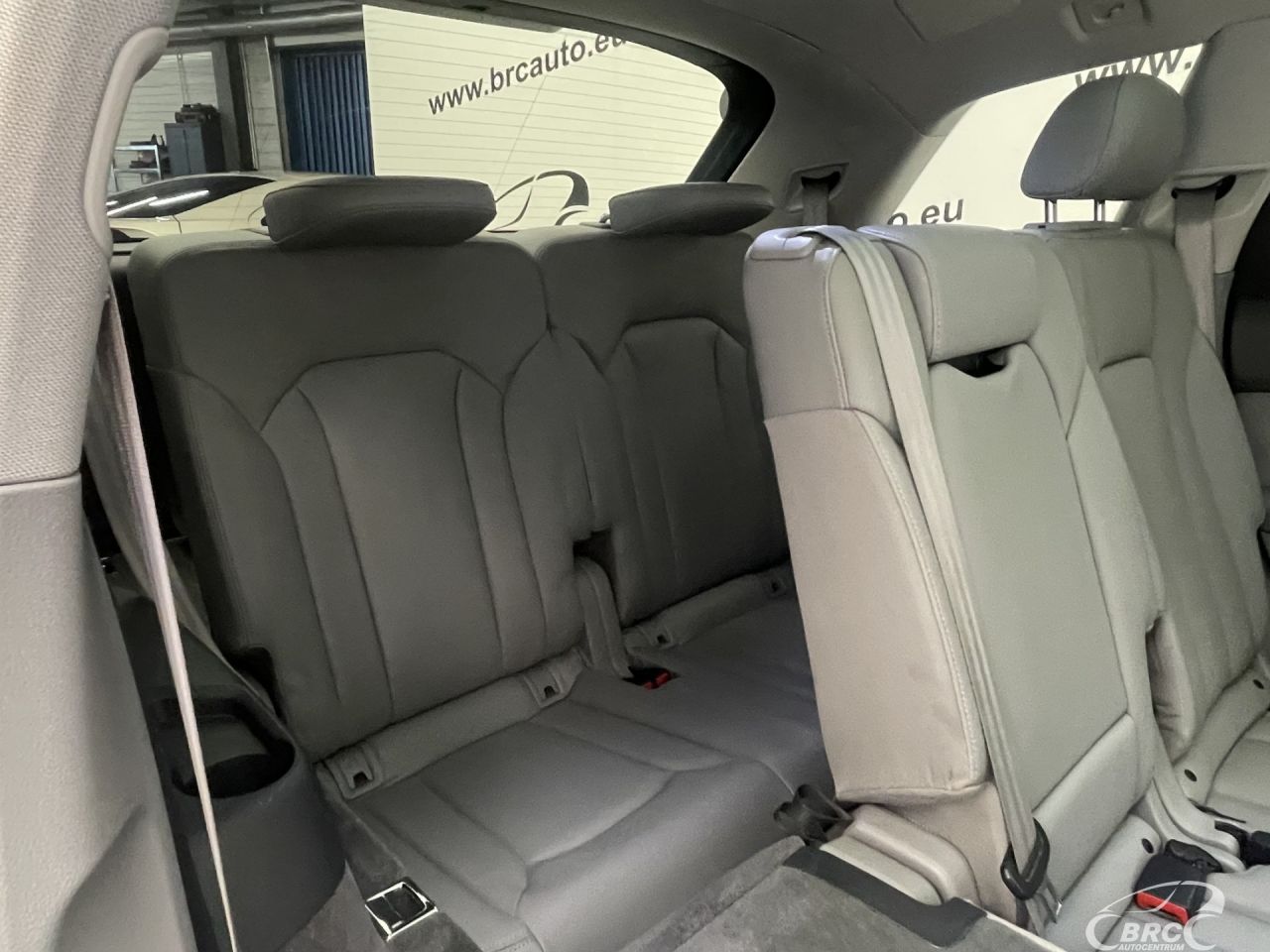 Audi Q7 | 13