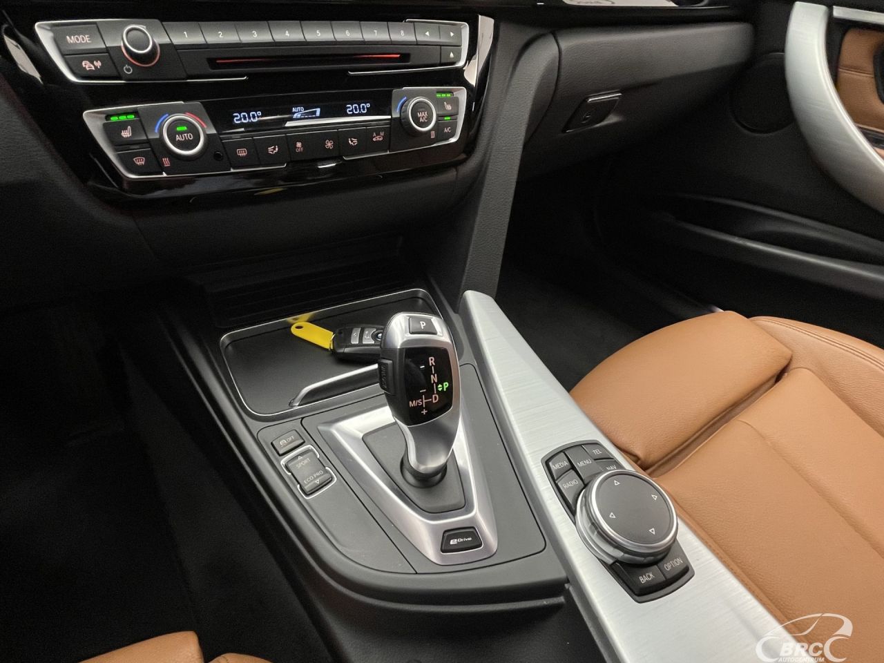 BMW 330 | 25