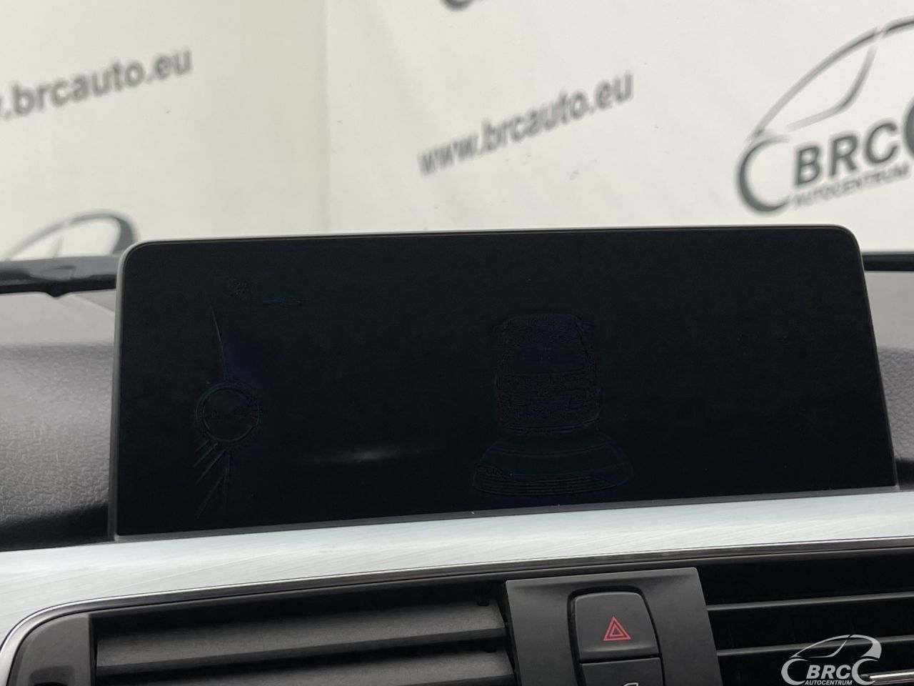 BMW 330 | 34