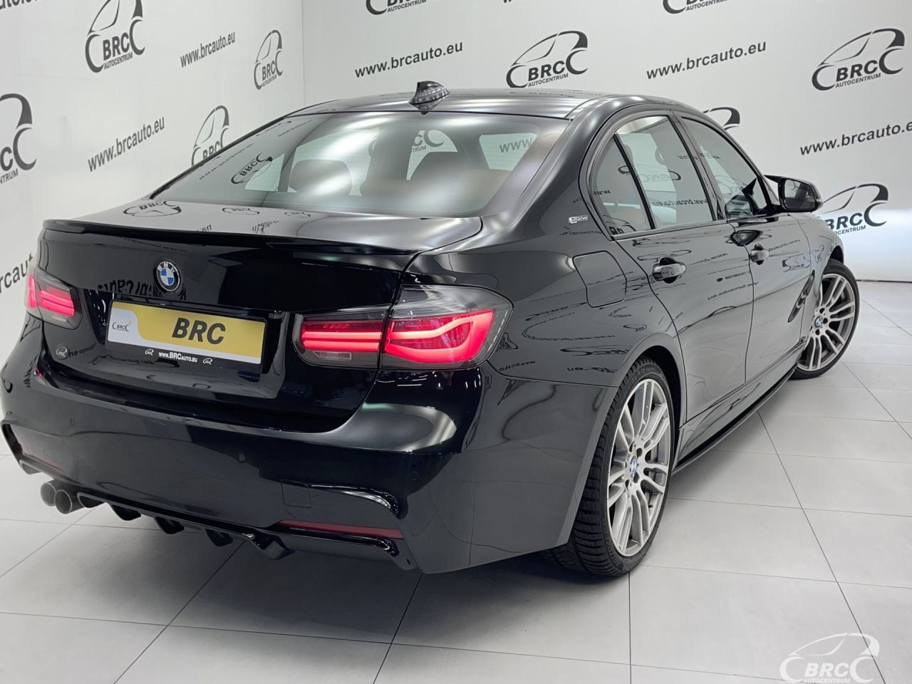 BMW 330 | 54