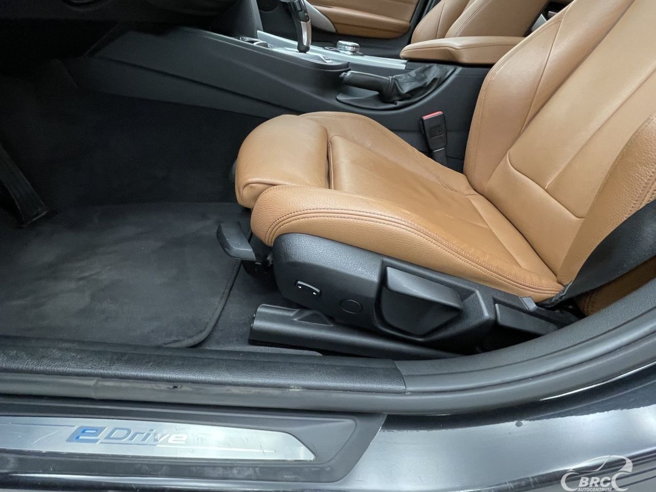 BMW 330 | 21