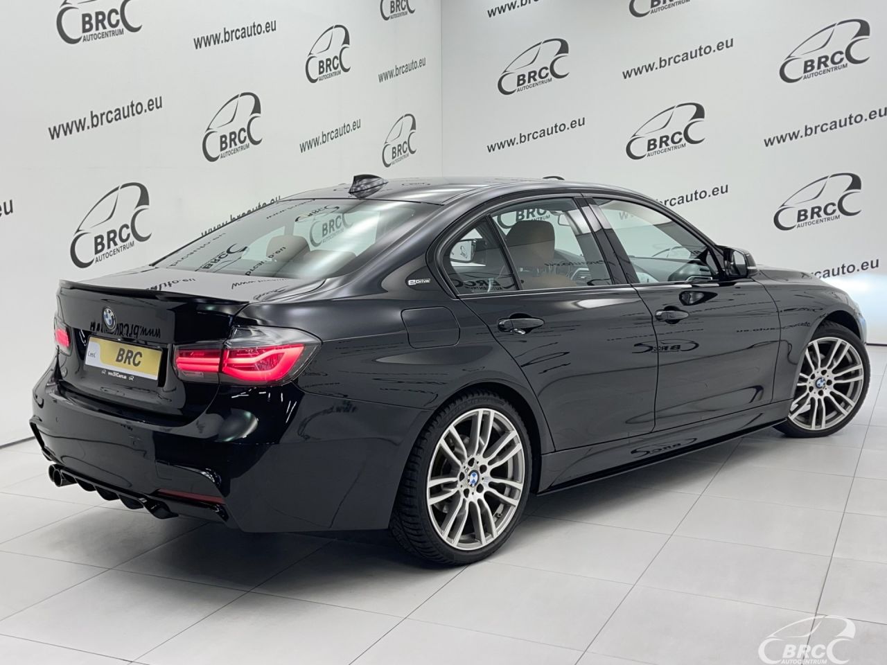BMW 330 | 1