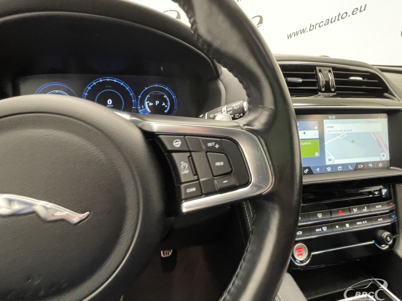 Jaguar F-Pace | 33