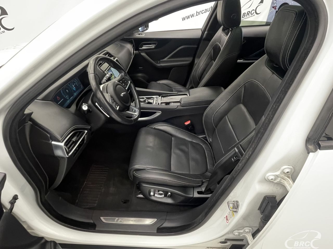 Jaguar F-Pace | 22
