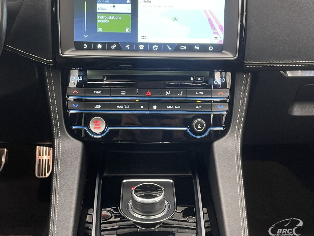 Jaguar F-Pace | 18
