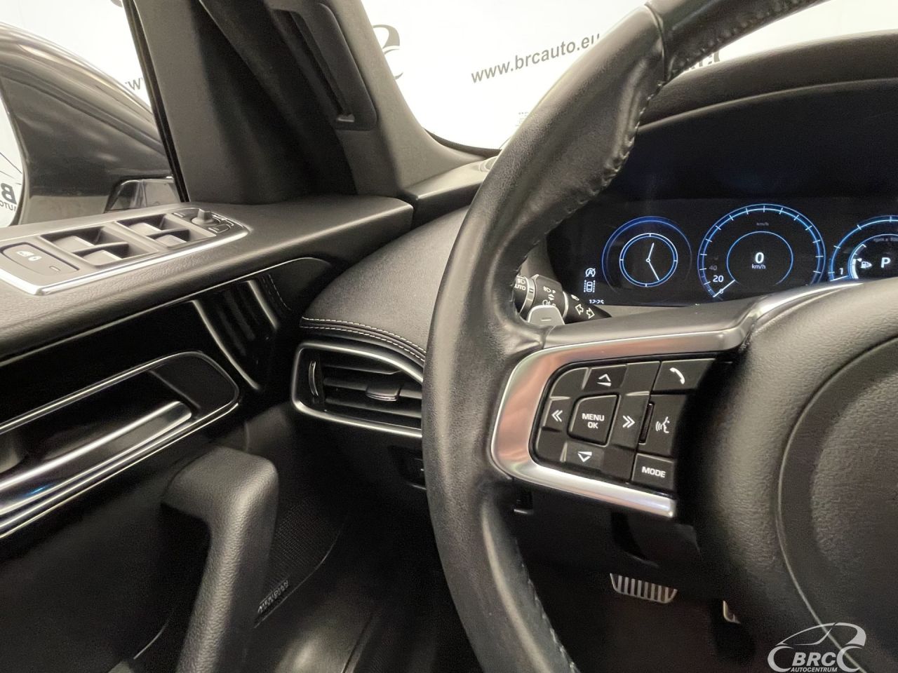 Jaguar F-Pace | 34