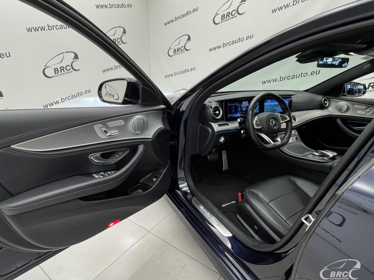 Mercedes-Benz E200 | 18