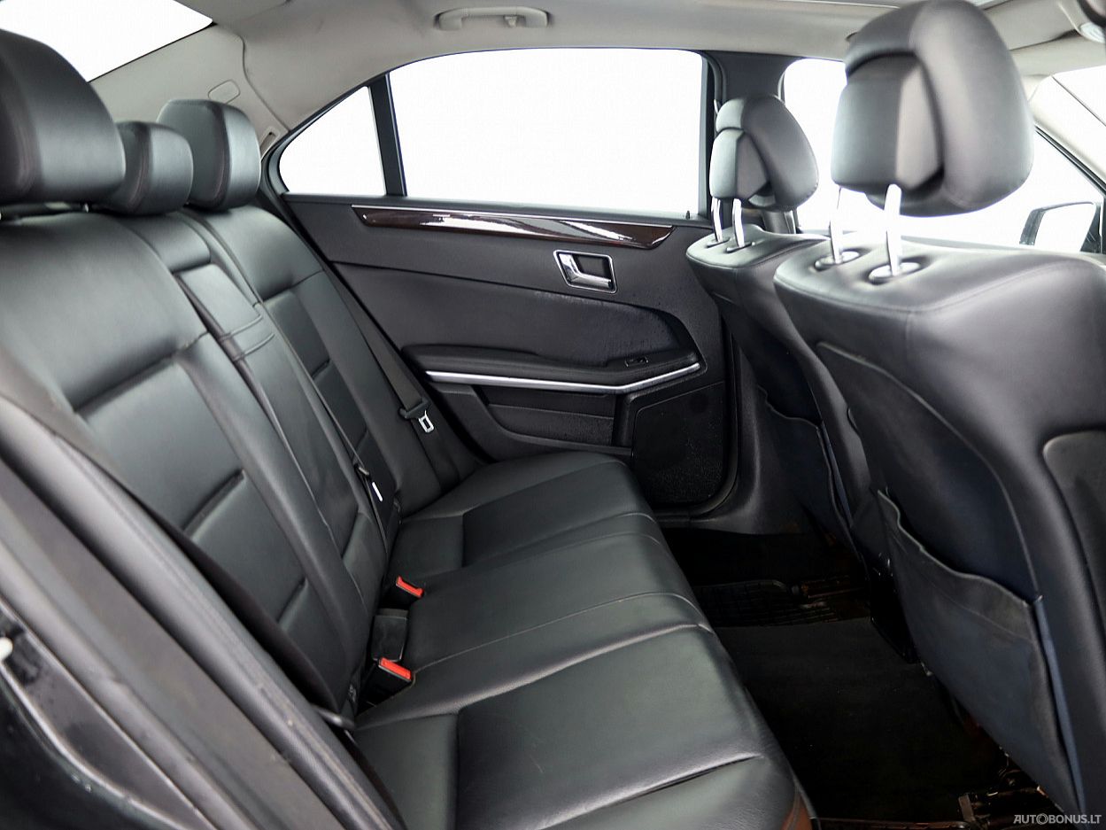 Mercedes-Benz E220 | 6
