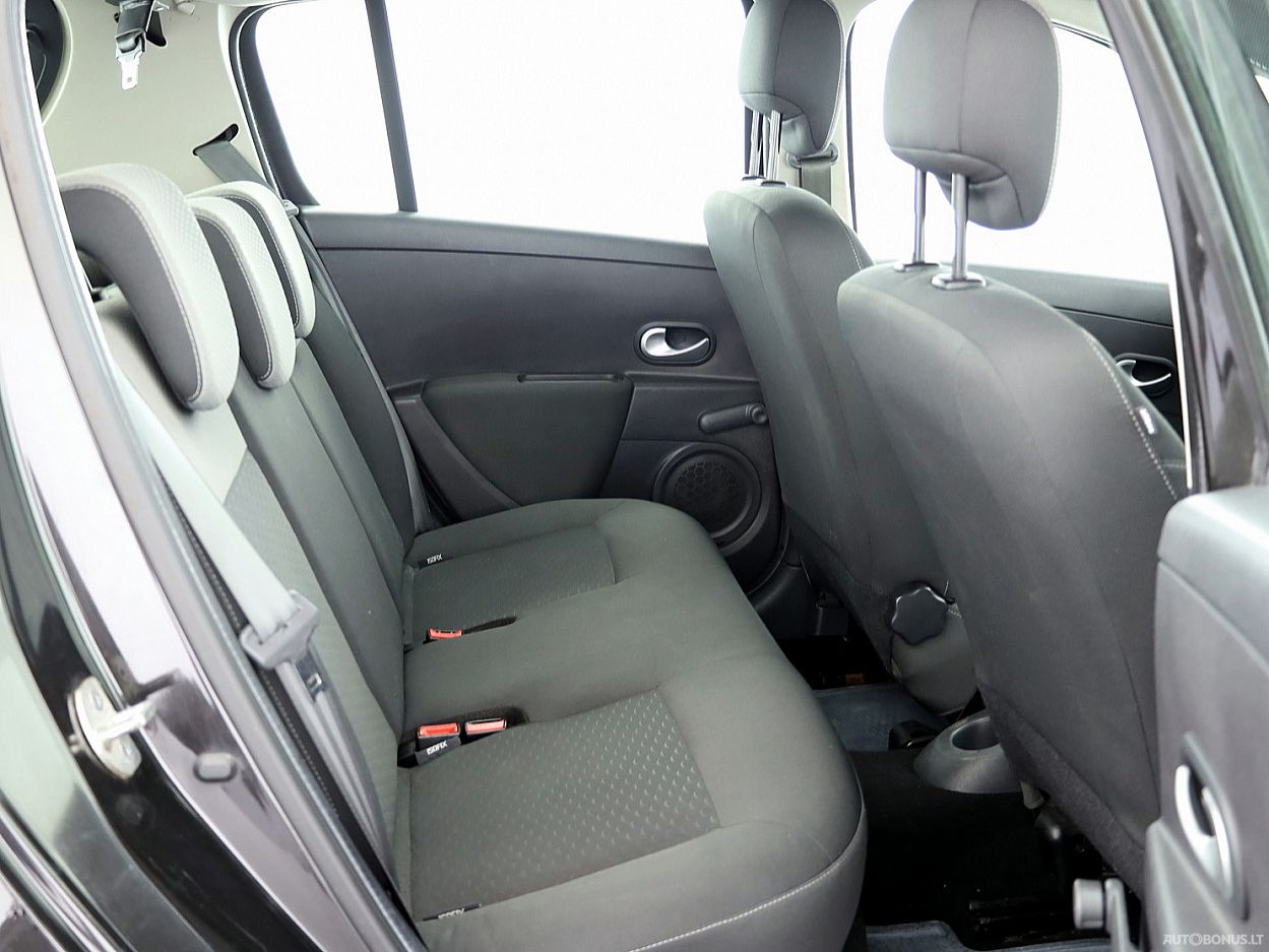 Renault Clio | 6