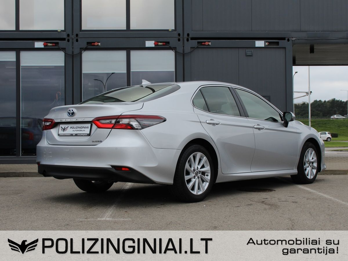 Toyota Camry | 2