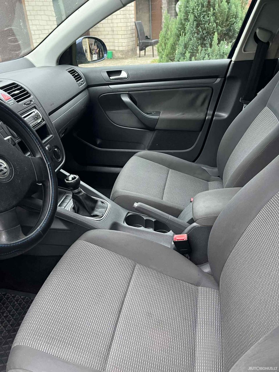 Volkswagen Golf | 4