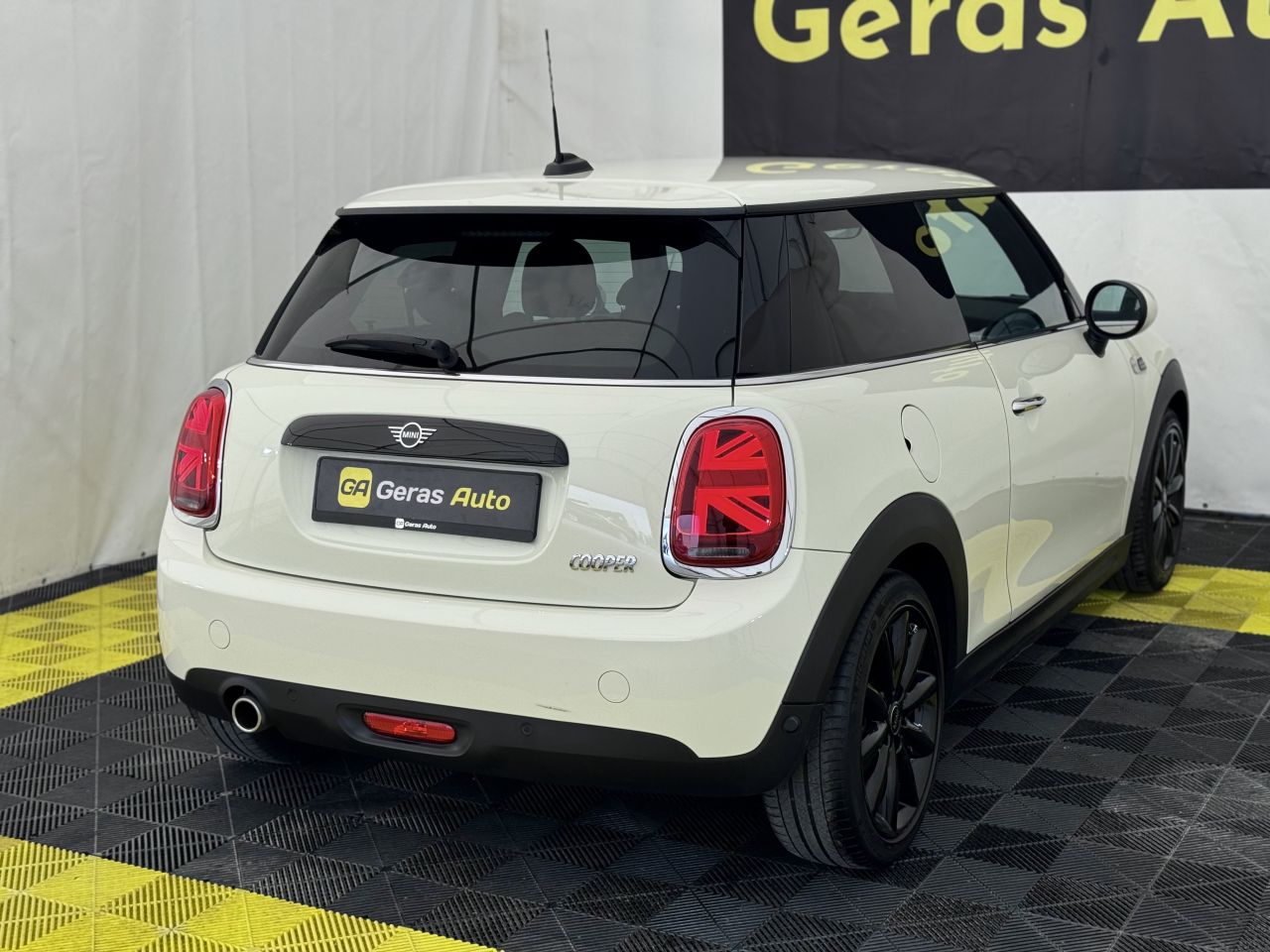 Mini Cooper | 3