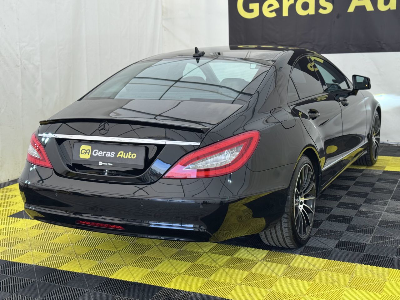 Mercedes-Benz CLS350 | 3