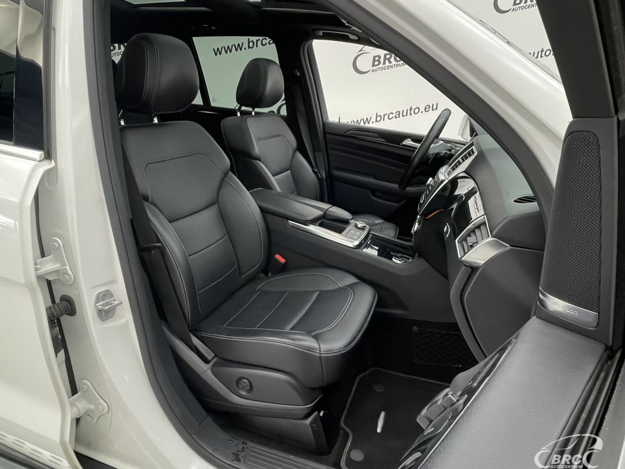 Mercedes-Benz ML400 | 6