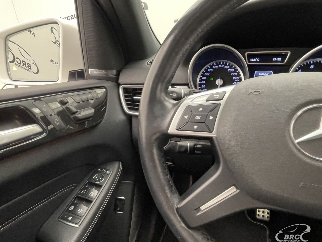 Mercedes-Benz ML400 | 30