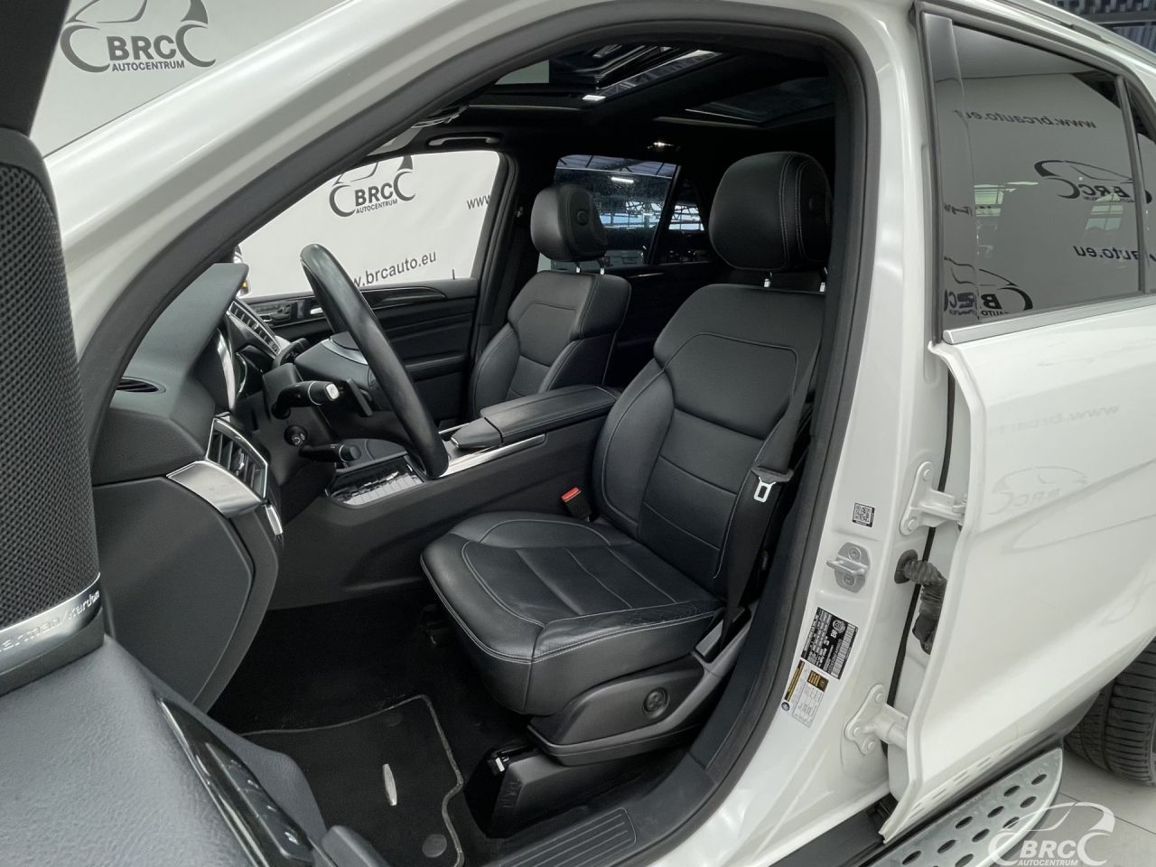 Mercedes-Benz ML400 | 23