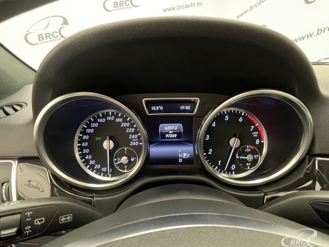 Mercedes-Benz ML400 | 32
